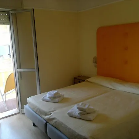 Dom Hotel 3*