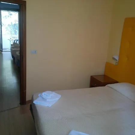 Dom Hotel 3*